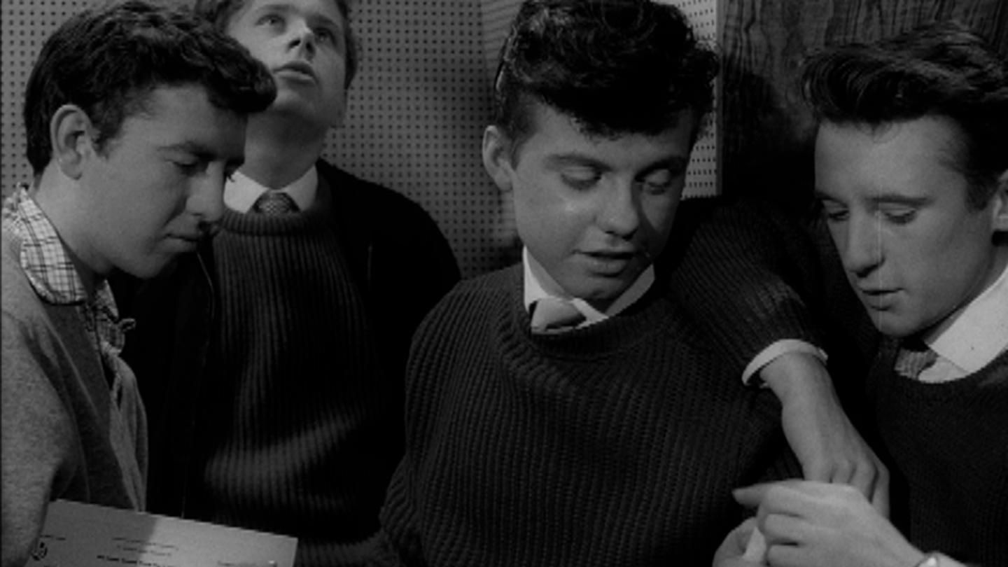 Watch Fruit Gums Teenager online BFI Player