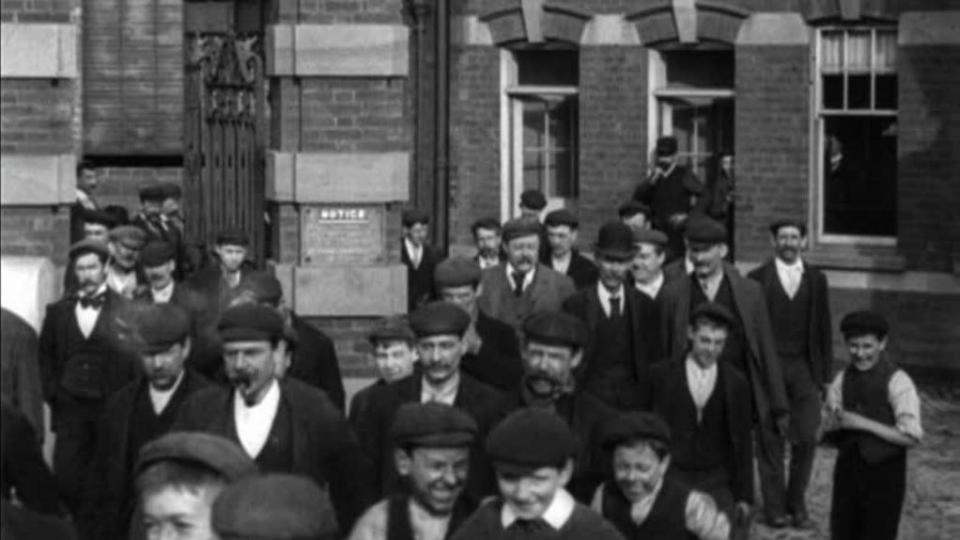 Watch Workforce of Brush Electric Co. Falcon Works, Loughborough (1900) online BFI Player